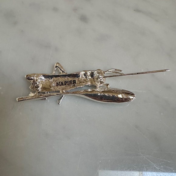 Napier Grasshopper Pin Brooch Enamel Leaf Silver-Tone Metal Green Rhinestones - Picture 7 of 10